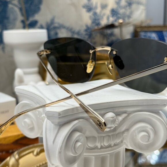 🆕 CHANEL 🧿 NWOT CH4286T Cat Eye Rimless Sunglasses, Titanium & Light Gold - Picture 10 of 16